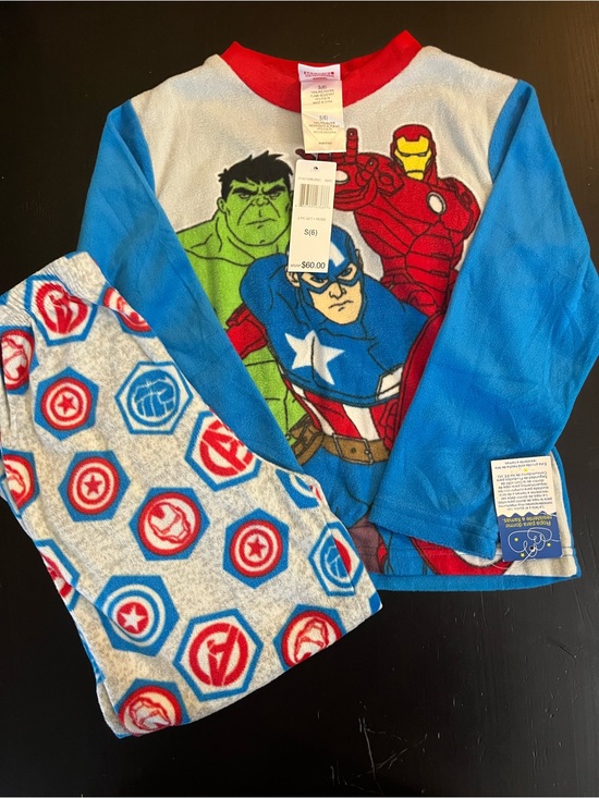 Avenger Other - Avenger Blue & Red Captain America, Iron Man & Hulk Kids Pajama Set size 6
